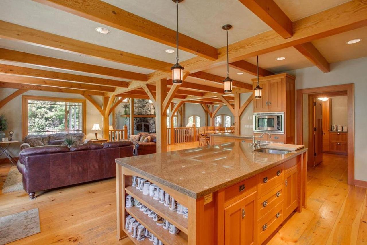 Snowgrass Lodge - River, Mountain Views & Hot Tub Leavenworth Luaran gambar